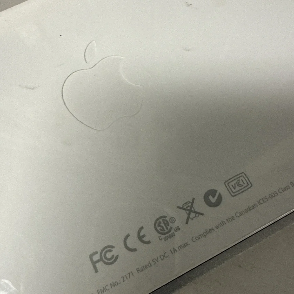 Apple‎ A1243 Aluminum Wired Keyboard MB110LL/A Full Size, Slim, Mac, Genuine OEM